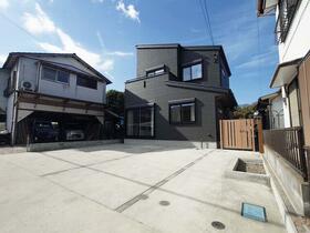 神奈川県横須賀市津久井１丁目