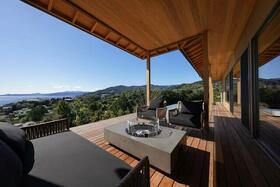 神奈川県足柄下郡湯河原町吉浜