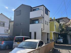 神奈川県藤沢市高倉