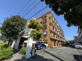 神奈川県平塚市中原１丁目