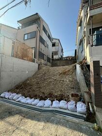 大阪府豊中市春日町３丁目