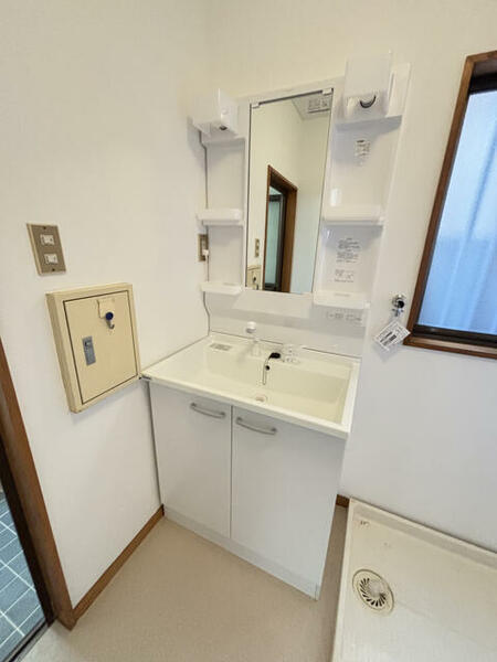 detached 東京都日野市三沢３丁目

地図を見る