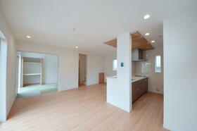 広島県広島市佐伯区屋代１丁目