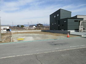 山梨県笛吹市御坂町夏目原