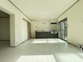 千葉県千葉市花見川区西小中台