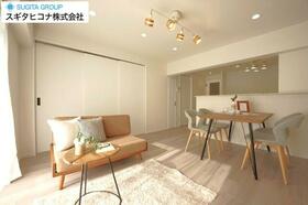 クローバーハイツ森小路二号棟