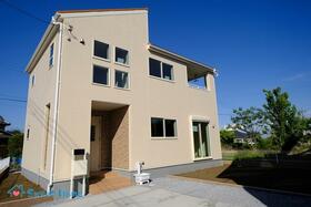群馬県邑楽郡大泉町大字寄木戸