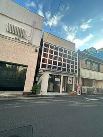 神奈川県横浜市中区曙町３丁目