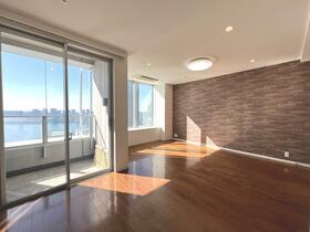 ＴＨＥ　ＴＯＫＹＯＴＯＷＥＲＳ　ＳＥＡＴＯＷＥＲ