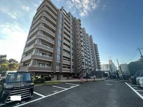 サンライフ企救丘駅前