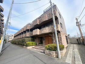 東京都杉並区上高井戸１丁目