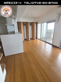 滋賀県彦根市岡町