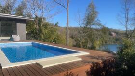 静岡県伊東市吉田