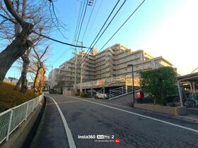 愛媛県松山市衣山５丁目