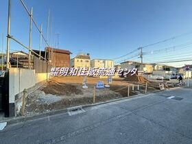 東京都世田谷区深沢４丁目