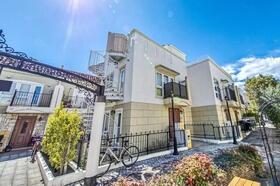 東京都三鷹市井口２丁目