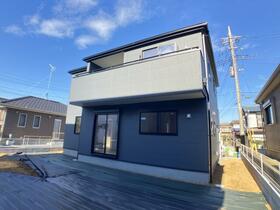 埼玉県蓮田市椿山４丁目