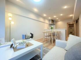 東京都新宿区西早稲田１丁目