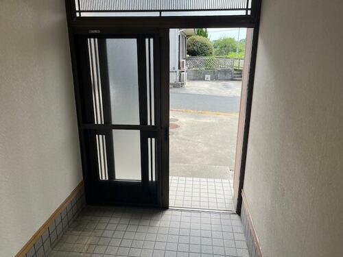 Image 32