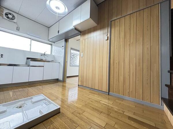 detached 東京都昭島市郷地町２丁目

地図を見る