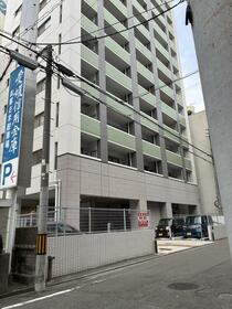 ヴァレーレ県庁前