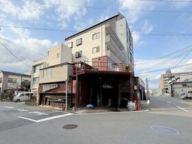 京都府京都市右京区西京極東大丸町