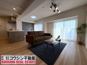 パストラーレ天理　１１階建／１１階部