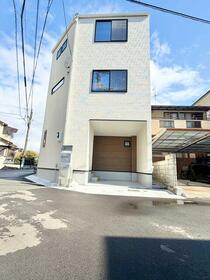 兵庫県伊丹市荻野西２丁目