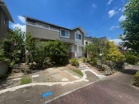 兵庫県川辺郡猪名川町白金１丁目