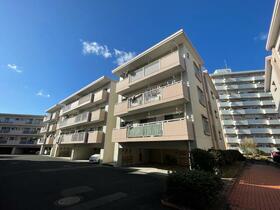 鴨池ガーデンハウス２号棟