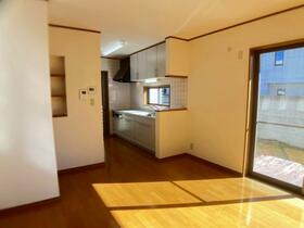 群馬県前橋市上小出町２丁目