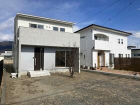 山梨県甲府市里吉４丁目