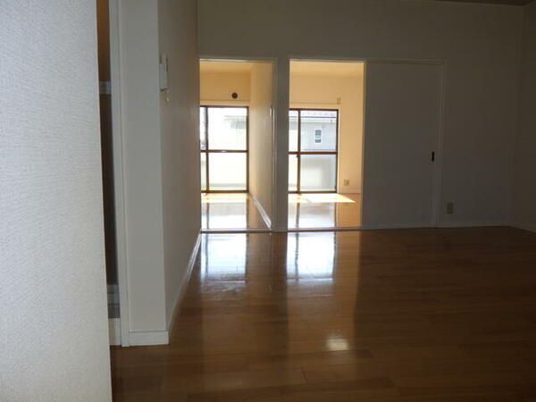 apartment 埼玉県鶴ヶ島市大字藤金
地図を見る