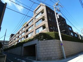 Ｂｒｉｌｌｉａ外苑出羽坂