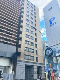 京都府京都市下京区猪熊通四条下る松本町