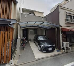 京都府京都市中京区油小路通三条下る三条油小路町