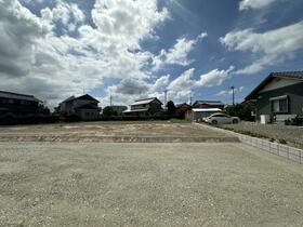 岐阜県羽島市竹鼻町狐穴