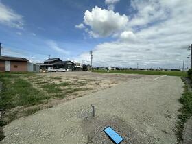 岐阜県羽島市竹鼻町狐穴