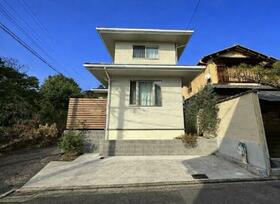 京都府京都市右京区龍安寺池ノ下町