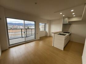 兵庫県伊丹市西野７丁目