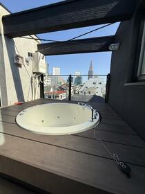 東京都渋谷区代々木３丁目