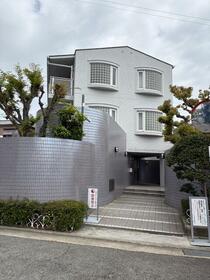 兵庫県川西市萩原３丁目