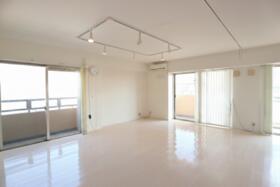 ピュアライフ潮崎