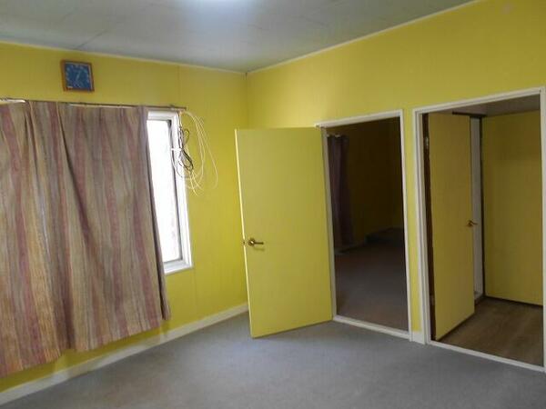 detached 東京都立川市栄町５丁目

地図を見る