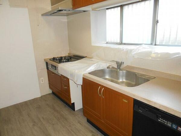 detached 東京都立川市栄町５丁目

地図を見る