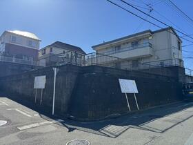 神奈川県横浜市鶴見区獅子ケ谷１丁目