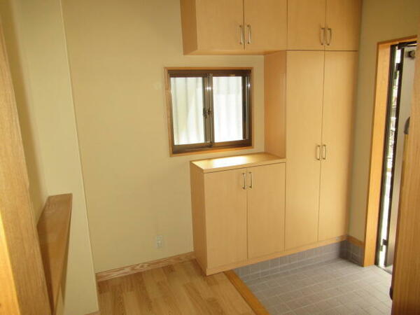 detached 東京都中野区中野３丁目

地図を見る