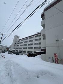 白石ロイヤルハイツ