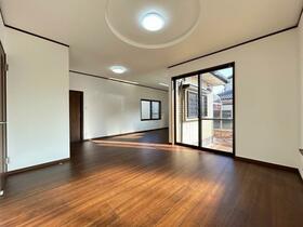 福岡県糸島市波多江駅南２丁目