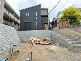 福岡県宗像市平井２丁目